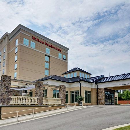 Hilton Garden Inn Raleigh/Crabtree Valley Екстериор снимка