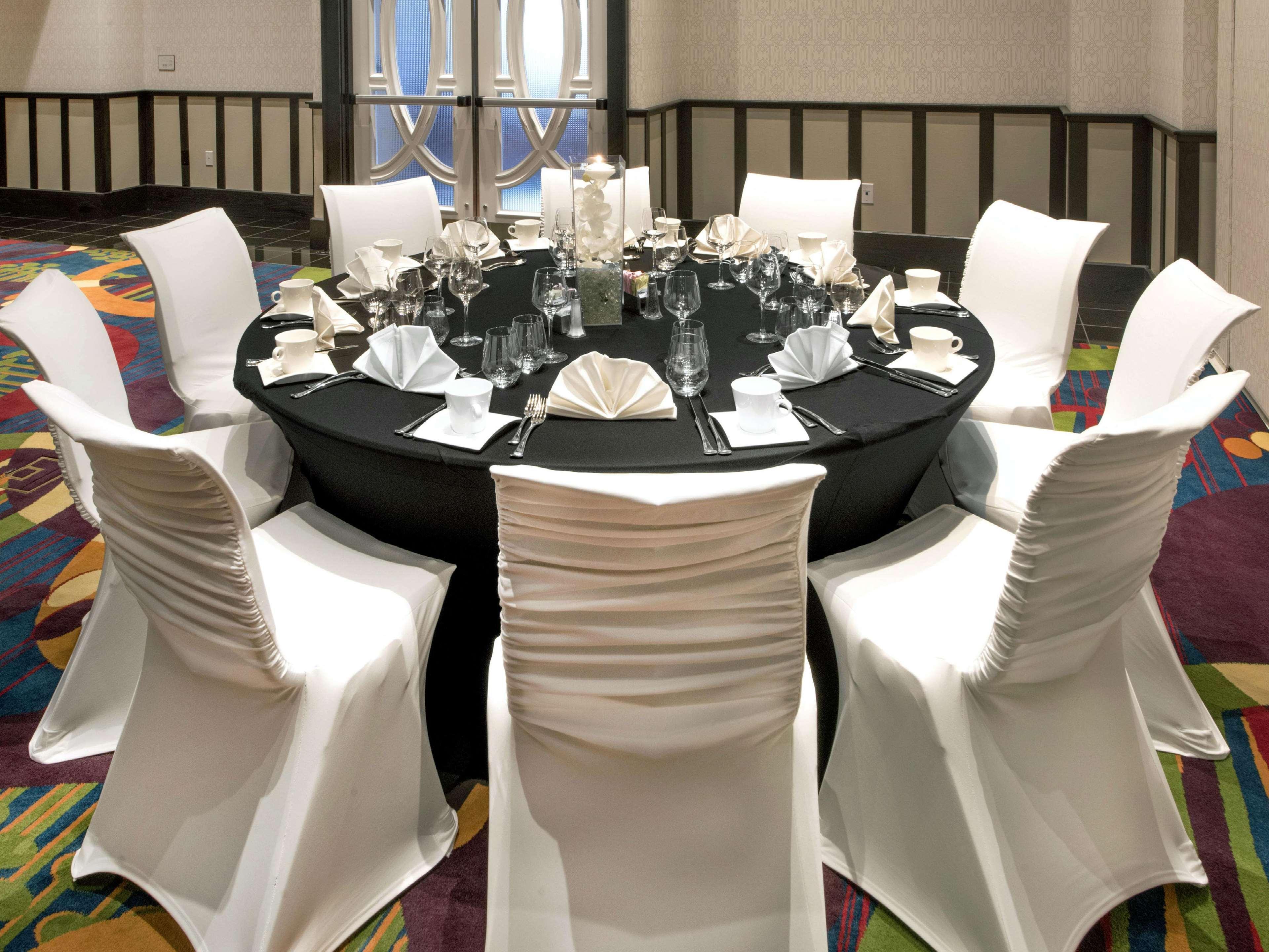 Hilton Garden Inn Raleigh/Crabtree Valley Екстериор снимка